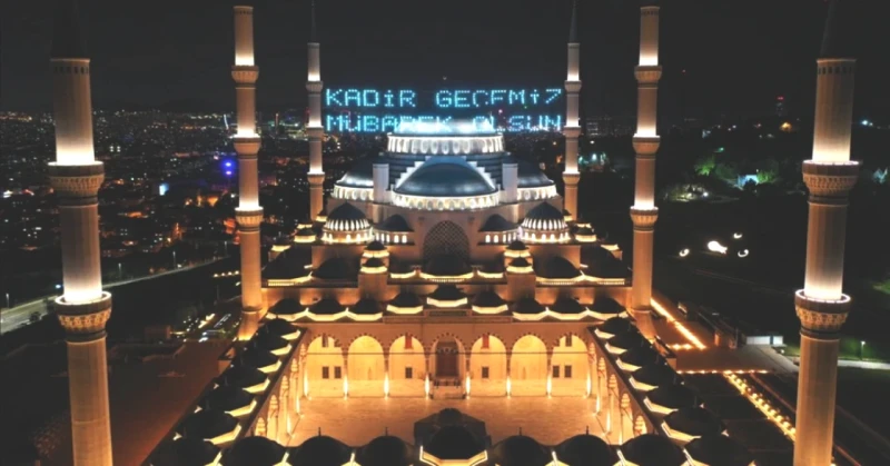 Kandil Günü Merak Edenlere Müjde! 16 Mart 2026'da Hangi Kandil? Diyanet Takviminden Öğrenin!